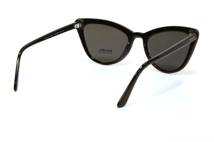 Prada 01 vs