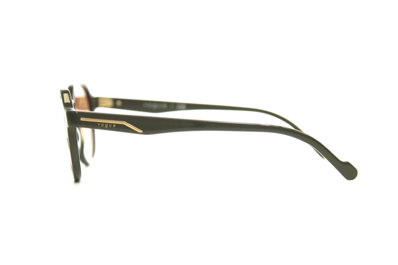 VOGUE 5370S 291473 (48)