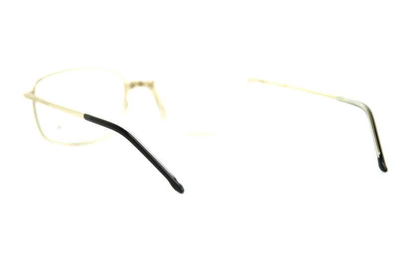 081 J5G