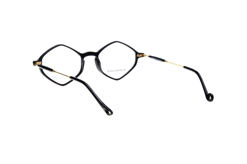 EYEPETIZER DOUZE C.A