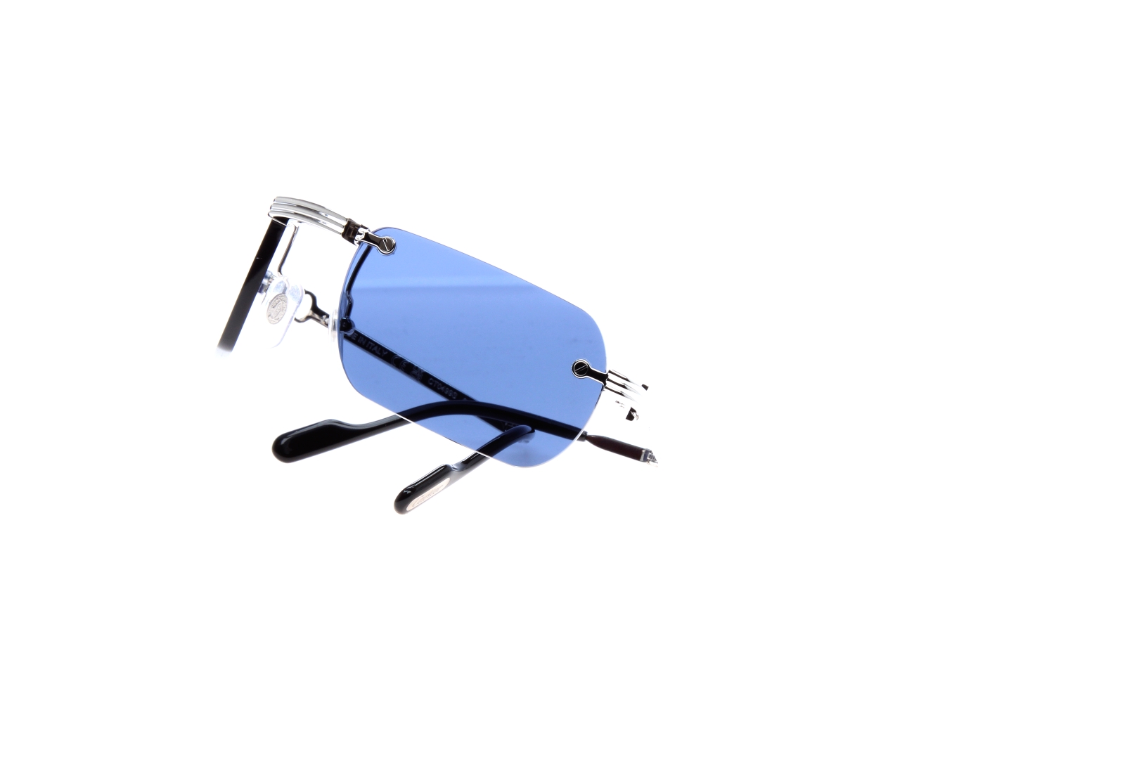 0499S 002