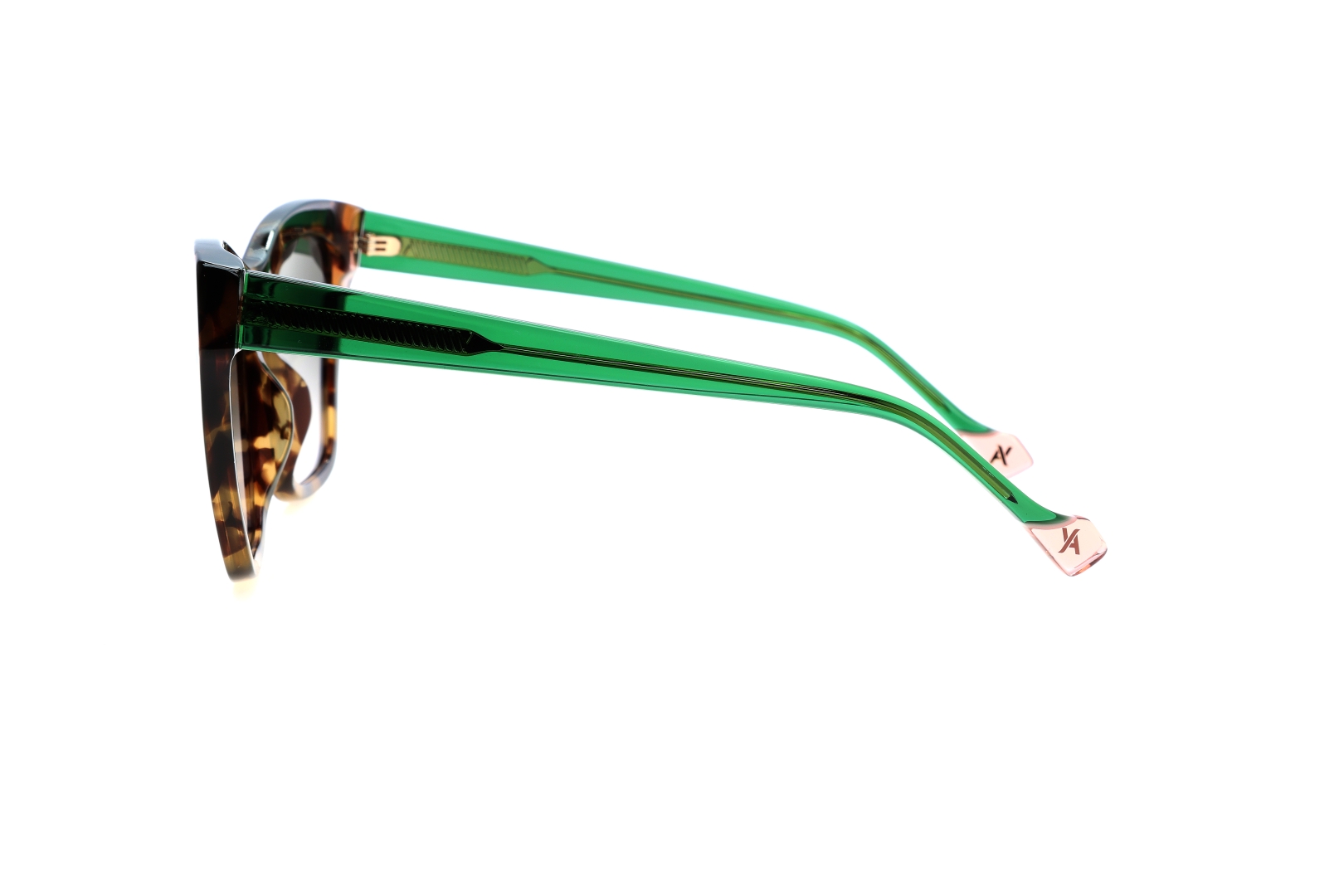 122V 710