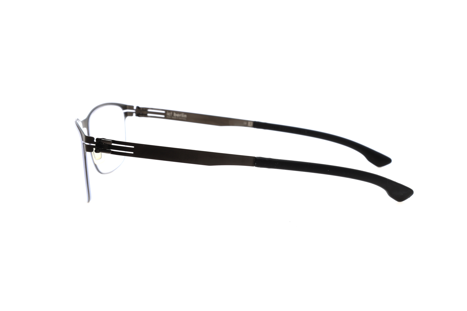DENNIS N. GRAPGHITE/BLACK