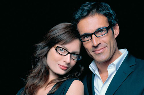 Мужчина и девушка в очках rodenstock
